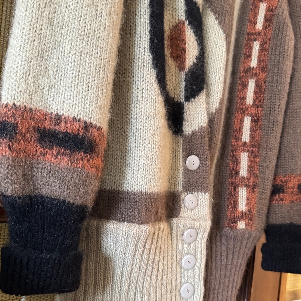 Geometric Patterned Wool Cardigan EUC - image 6